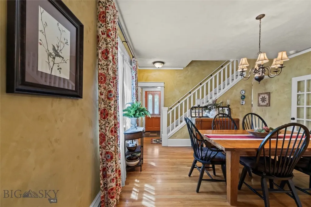 425 N B Street Livingston MT 59047