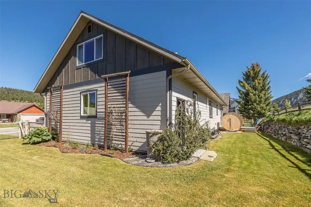 56 Blacktail Big Sky MT 59730