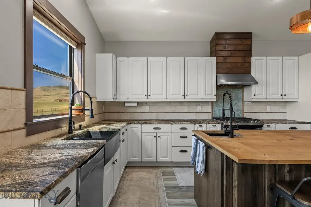 14A & 14b Cookhouse Trail Ennis MT 59729