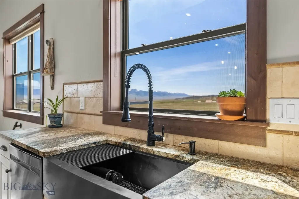 14A & 14b Cookhouse Trail Ennis MT 59729