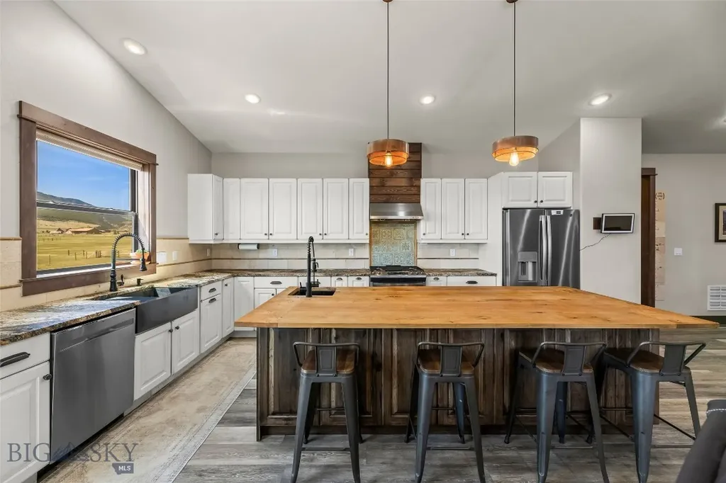14A & 14b Cookhouse Trail Ennis MT 59729
