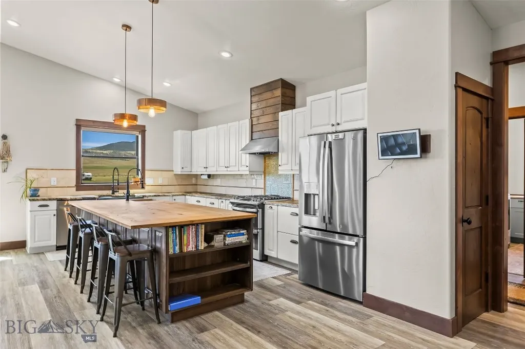 14A & 14b Cookhouse Trail Ennis MT 59729
