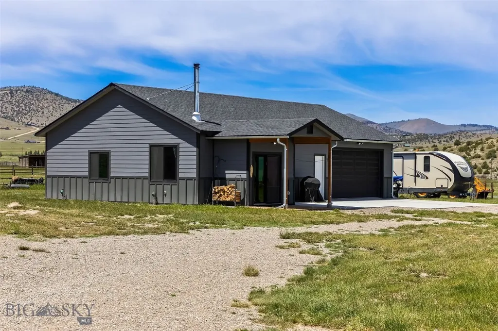 14A & 14b Cookhouse Trail Ennis MT 59729