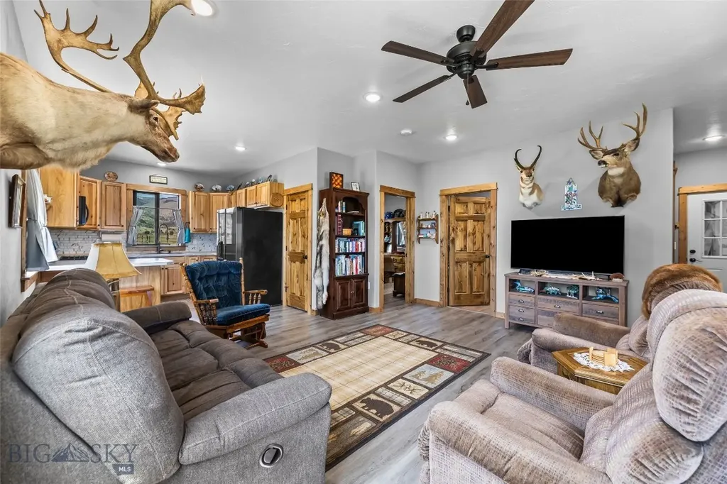 14A & 14b Cookhouse Trail Ennis MT 59729