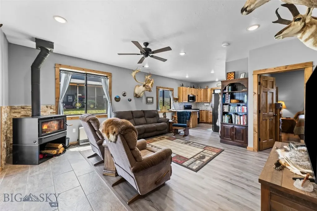 14A & 14b Cookhouse Trail Ennis MT 59729