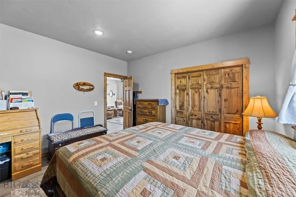 14A & 14b Cookhouse Trail Ennis MT 59729