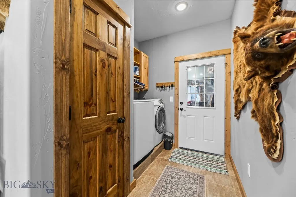 14A & 14b Cookhouse Trail Ennis MT 59729