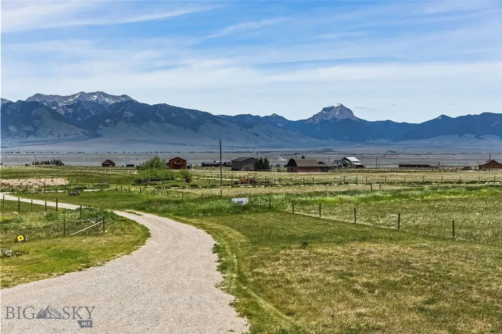 14A & 14b Cookhouse Trail Ennis MT 59729