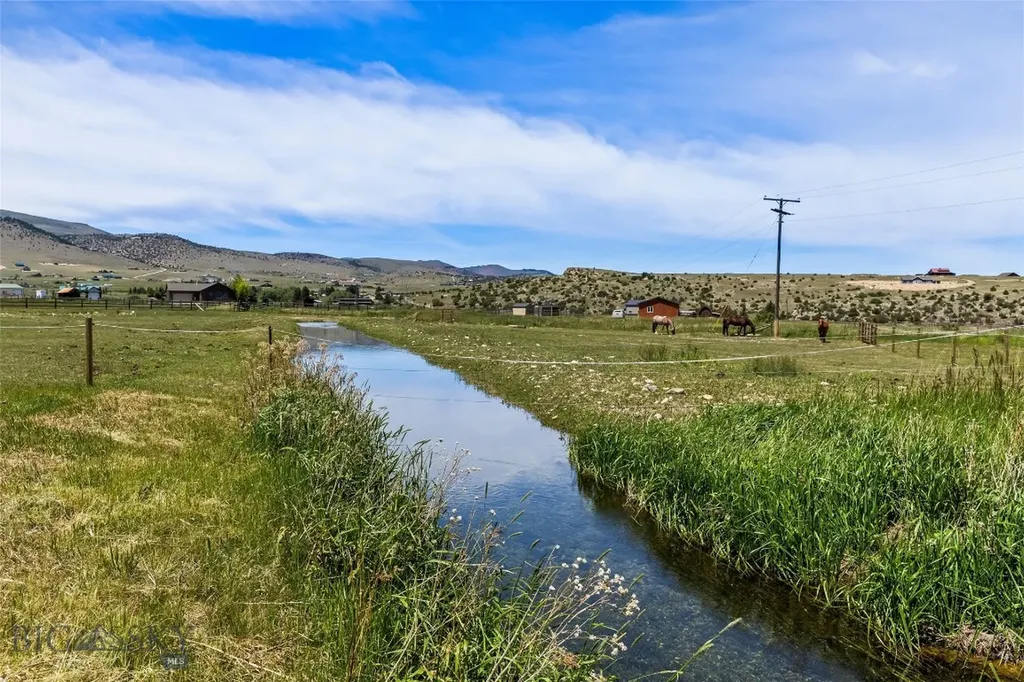14A & 14b Cookhouse Trail Ennis MT 59729