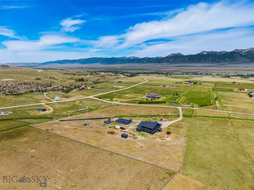 14A & 14b Cookhouse Trail Ennis MT 59729