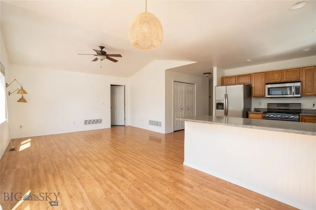 562 N River Rock Drive Belgrade MT 59714