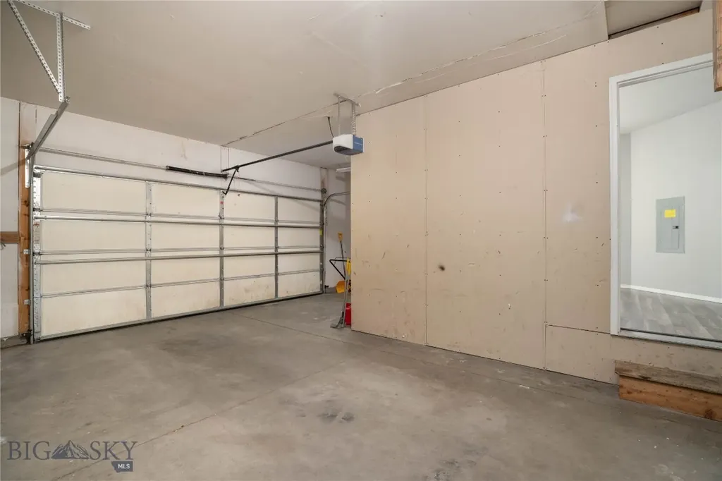 562 N River Rock Drive Belgrade MT 59714