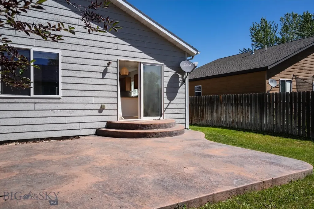 562 N River Rock Drive Belgrade MT 59714
