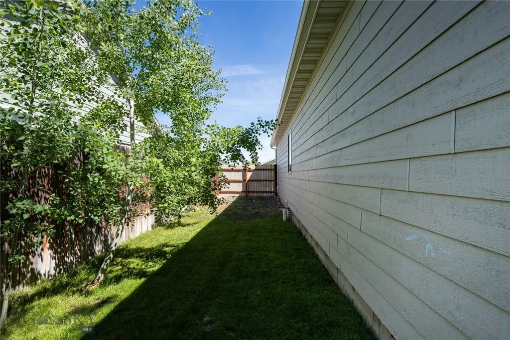 562 N River Rock Drive Belgrade MT 59714