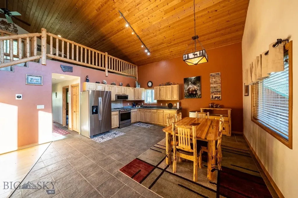 23 Lodgepole Lane W Anaconda MT 59711