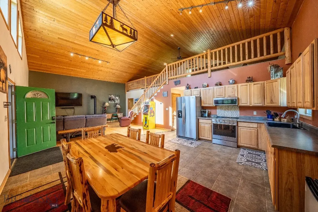 23 Lodgepole Lane W Anaconda MT 59711