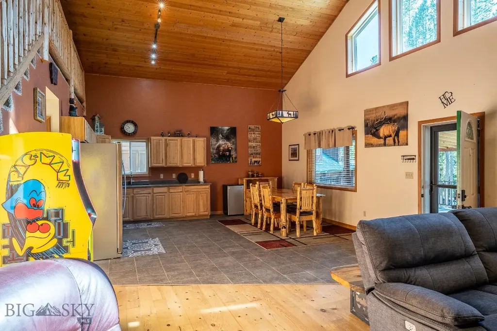 23 Lodgepole Lane W Anaconda MT 59711