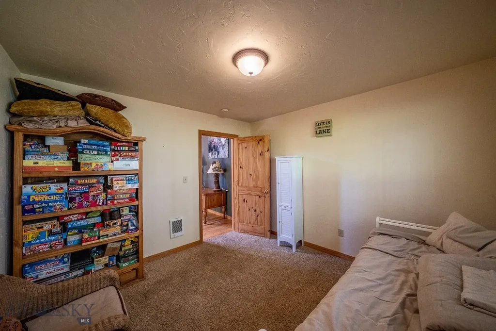 23 Lodgepole Lane W Anaconda MT 59711