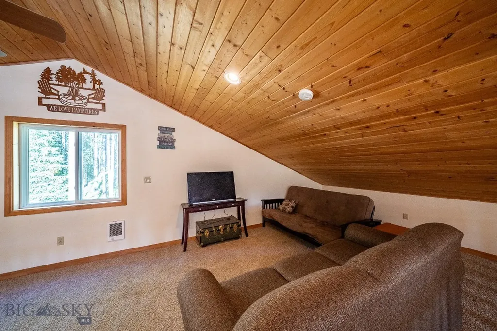 23 Lodgepole Lane W Anaconda MT 59711