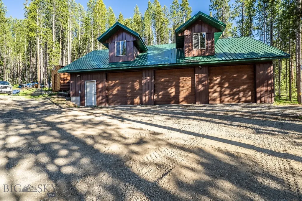 23 Lodgepole Lane W Anaconda MT 59711