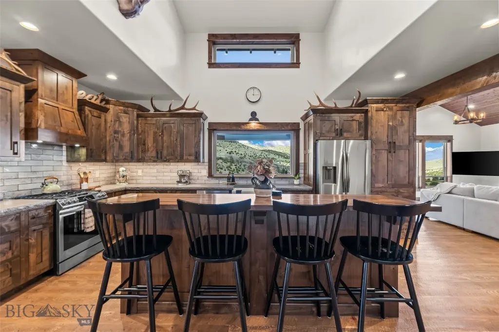 54 Antelope Butte Road Livingston MT 59047