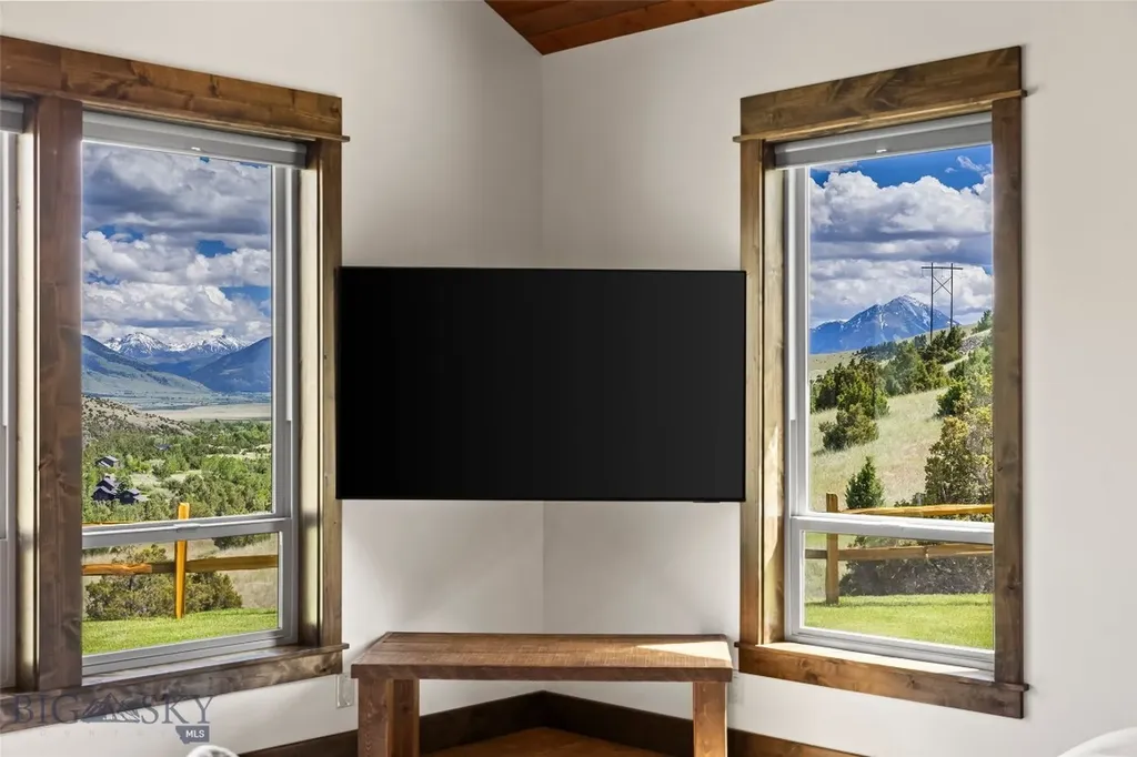 54 Antelope Butte Road Livingston MT 59047