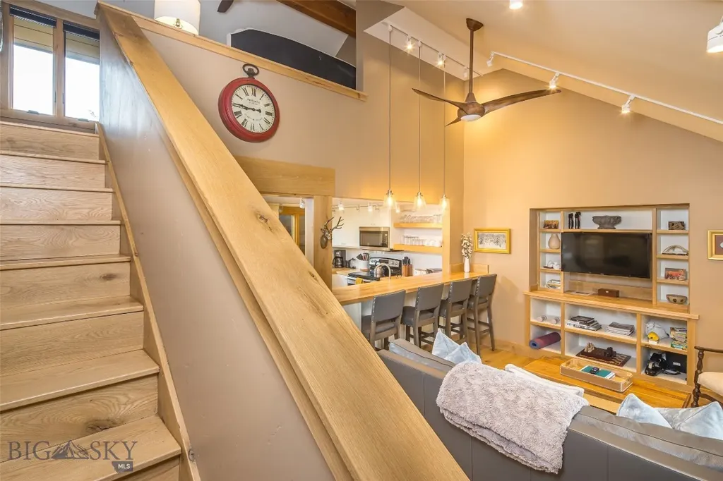 2225 Black Otter Big Sky MT 59716