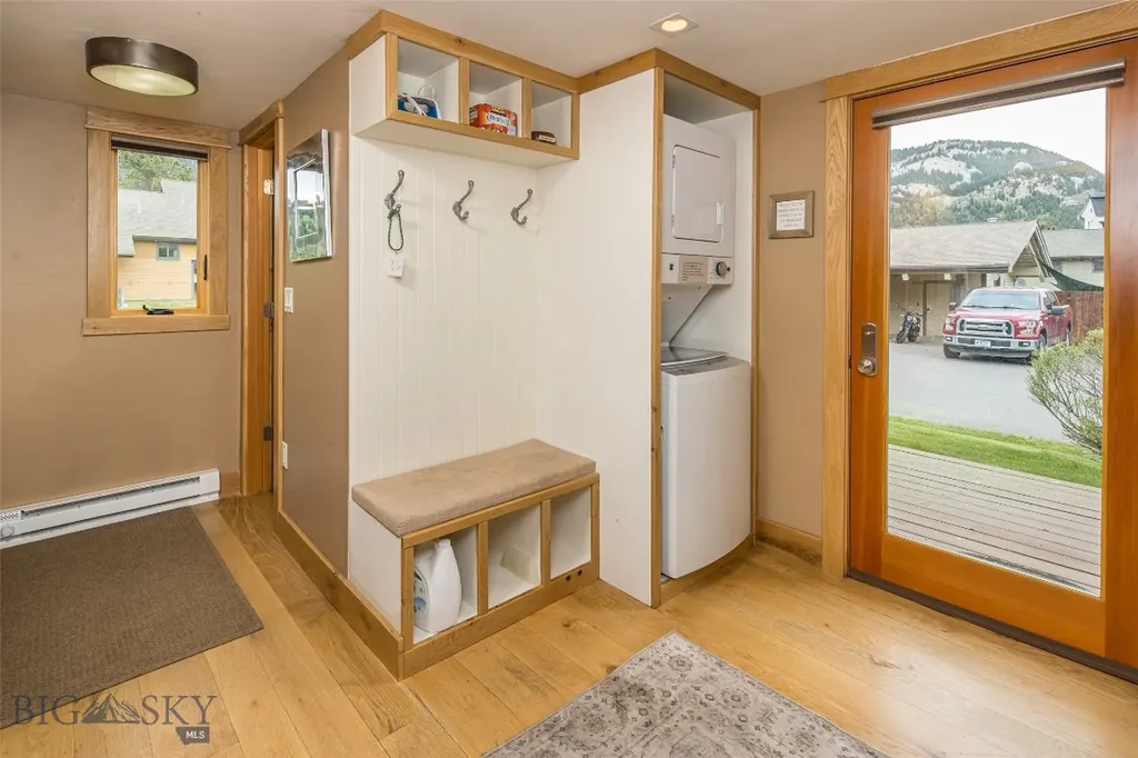2225 Black Otter Big Sky MT 59716