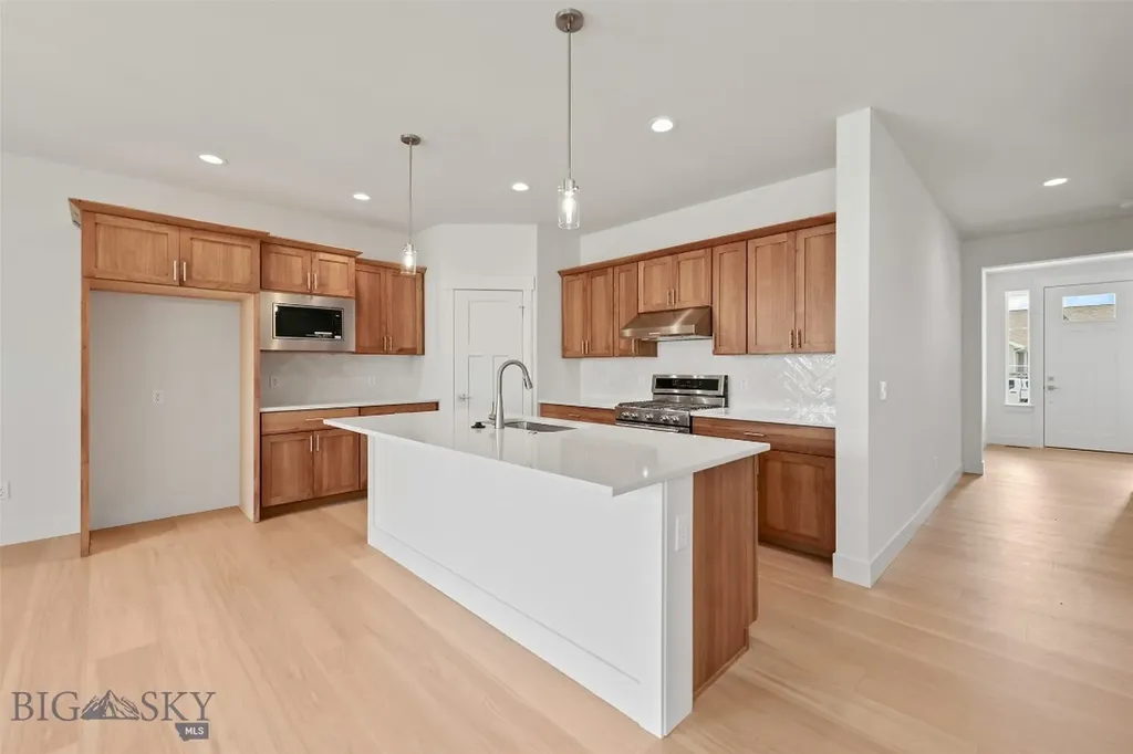 1501 Beeker Lane Belgrade MT 59714