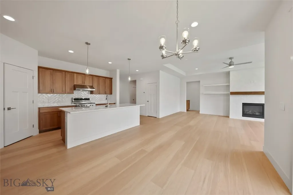 1501 Beeker Lane Belgrade MT 59714