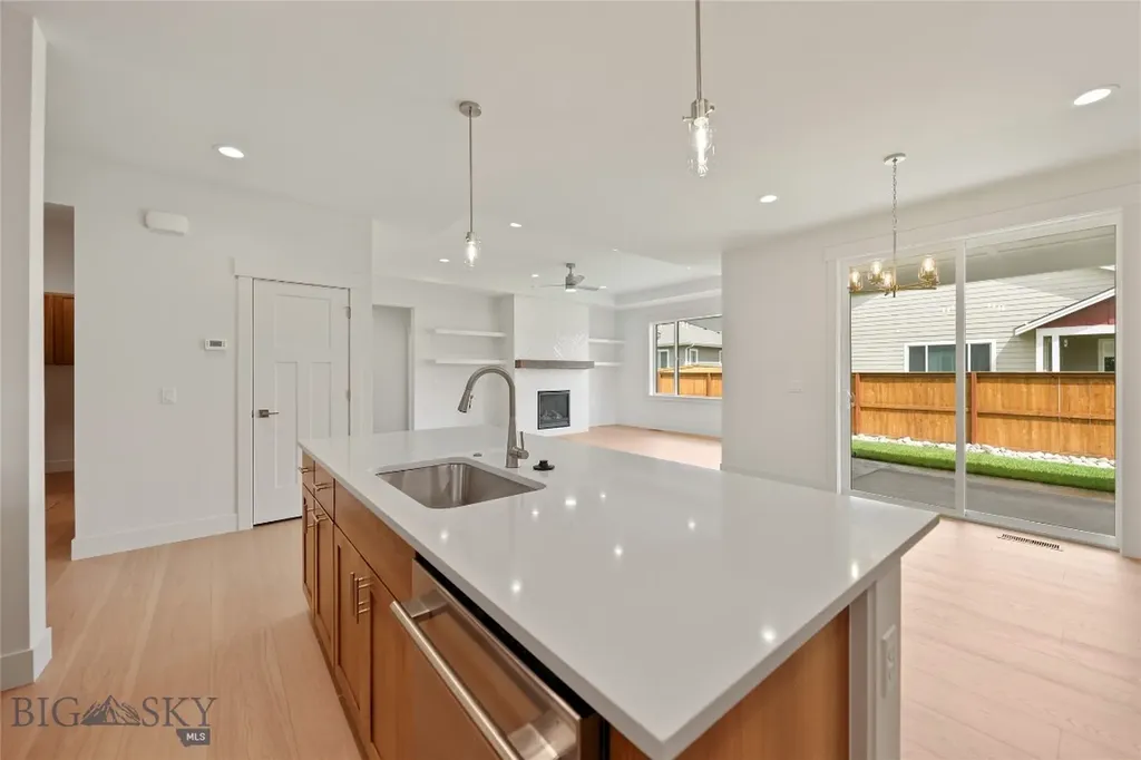 1501 Beeker Lane Belgrade MT 59714