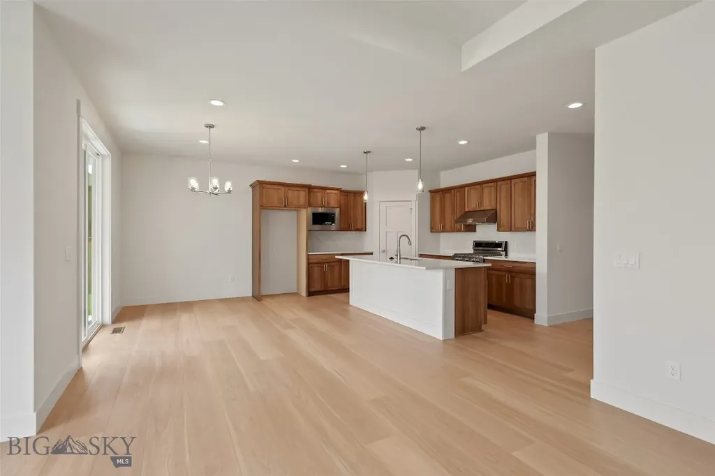 1501 Beeker Lane Belgrade MT 59714