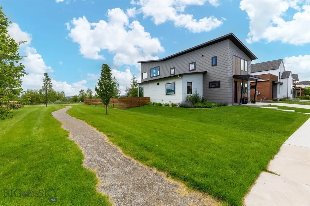 1832 Ryun Sun Way Bozeman MT 59718
