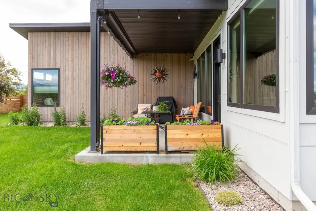 1832 Ryun Sun Way Bozeman MT 59718