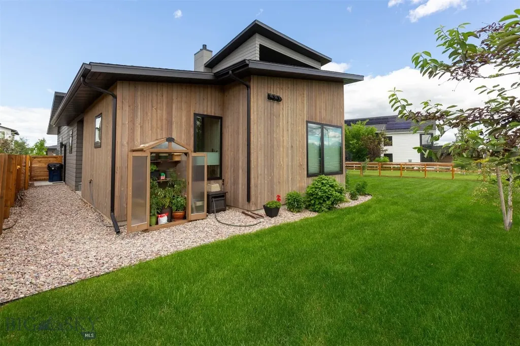 1832 Ryun Sun Way Bozeman MT 59718