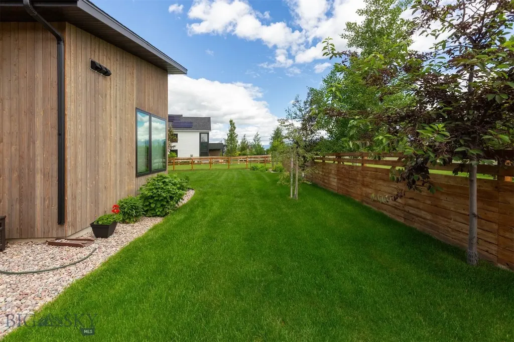 1832 Ryun Sun Way Bozeman MT 59718