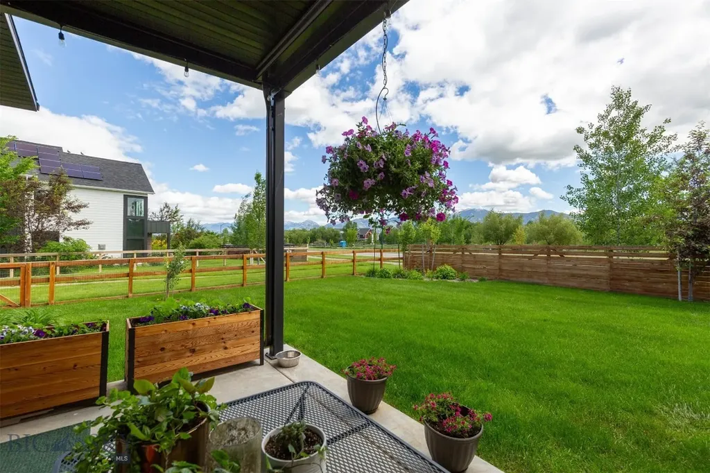 1832 Ryun Sun Way Bozeman MT 59718