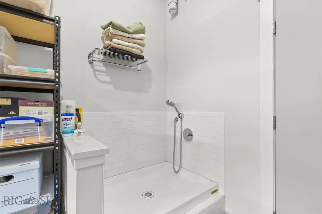 1832 Ryun Sun Way Bozeman MT 59718