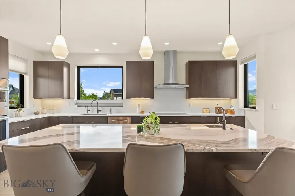 1832 Ryun Sun Way Bozeman MT 59718
