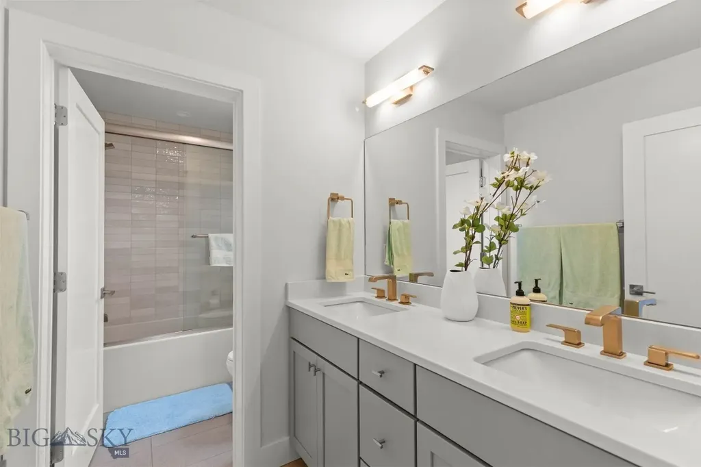 1832 Ryun Sun Way Bozeman MT 59718