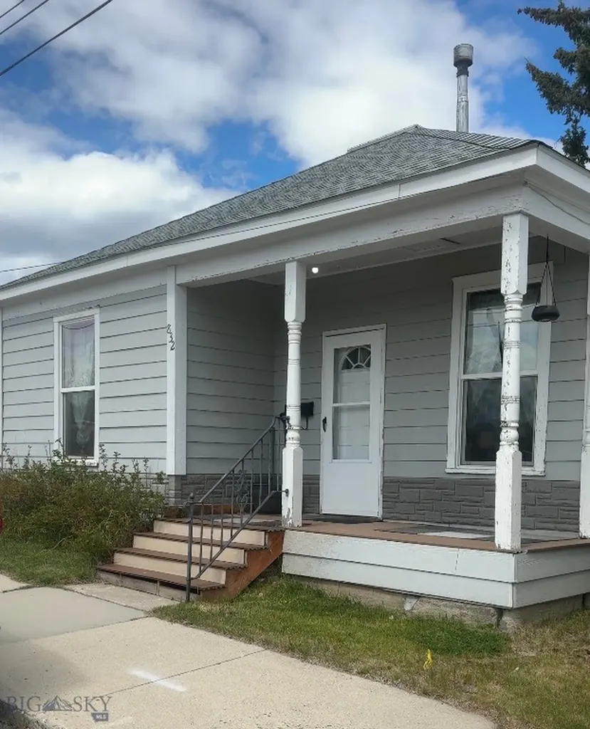 832 Emma Street Butte MT 59701