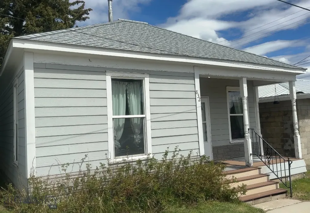 832 Emma Street Butte MT 59701