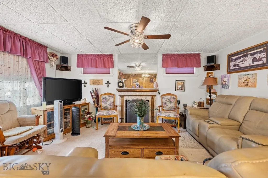 512 W 3rd Street Anaconda MT 59711