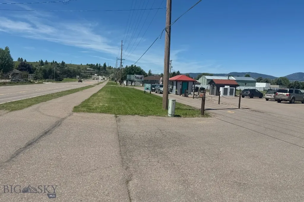 40517 Mt Highway 35 Polson MT 59860