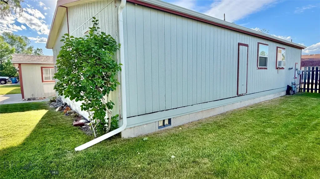 811 Golden West Drive Belgrade MT 59714