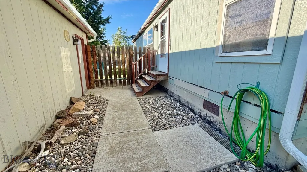 811 Golden West Drive Belgrade MT 59714