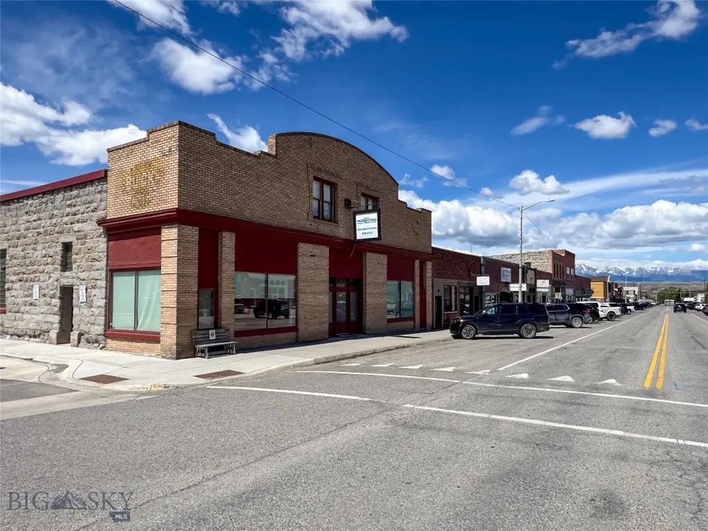 236 Mcleod Big Timber MT 59011