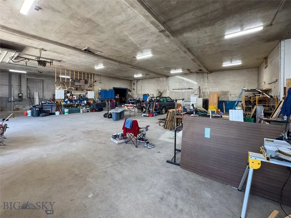 236 Mcleod Big Timber MT 59011