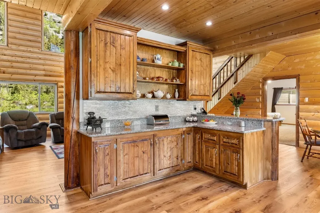 100 Foster Creek Anaconda MT 59711