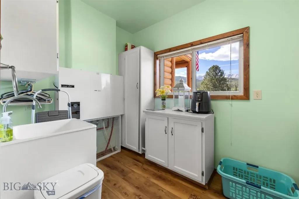 100 Foster Creek Anaconda MT 59711